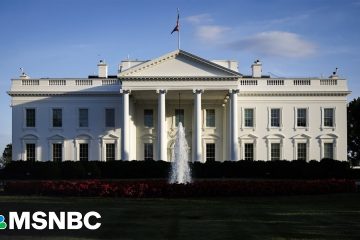 Secret Service investigating suspicious substance found in the White House